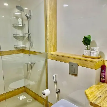 Noor 2 Bedroom Apartment For Beautiful Holiday Muscat Exterior photo